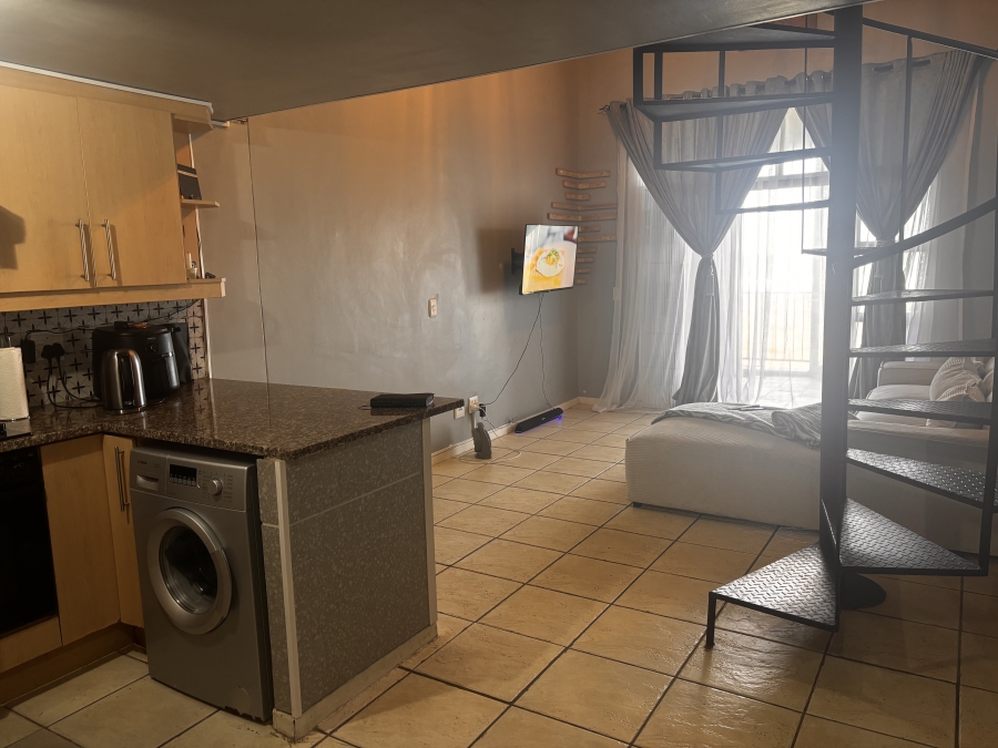 To Let 1 Bedroom Property for Rent in Muizenberg Western Cape
